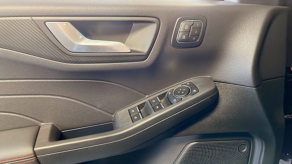 Ford Kuga 11 of 11
