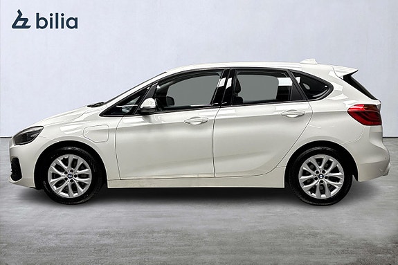 BMW 225xe 4 of 13