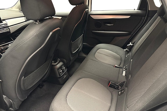BMW 225xe 8 of 13