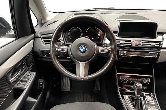 BMW 225xe 11 of 13