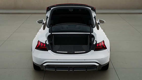 Audi e-tron GT 7 of 11