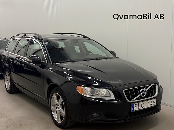 Volvo V70 2 of 5