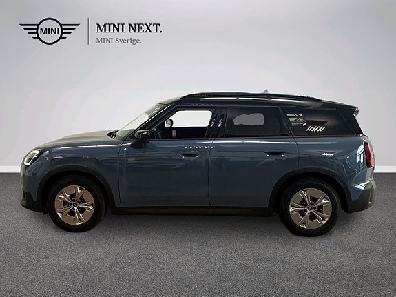 MINI Countryman SE 3 of 5