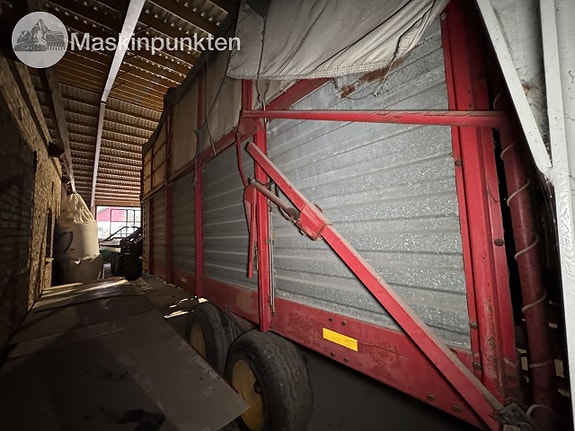 Vagn Taarup 1030 2 of 27