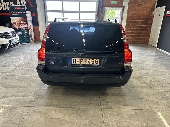 Volvo V70 11 of 18