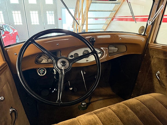 Ford B 6 of 9