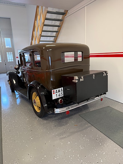 Ford B 2 of 5