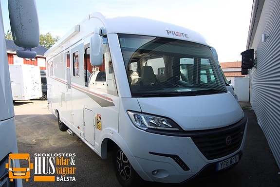 Pilote G720 FC SÅLD Queenbed Taksäng Vinterpaket 2 of 5