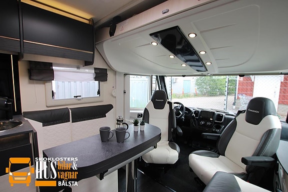 Chausson Titanium 7068 XLB Automat 160hk Vinterpaket 1 ägare 13 of 26
