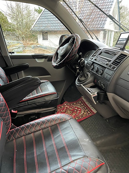 Volkswagen Transporter 3 of 5