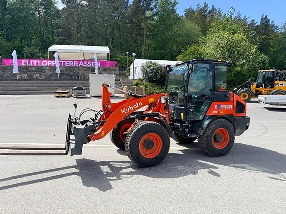 Kubota R090