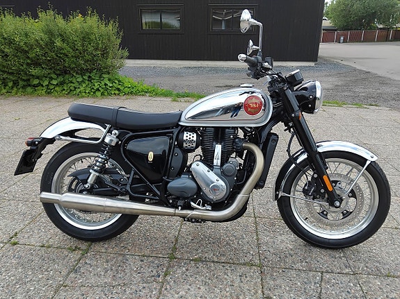 BSA 650 Gold Star Silver Sheen Legacy 2 of 7