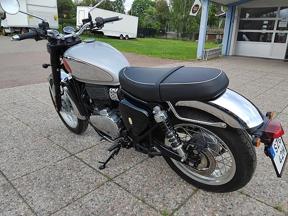 BSA 650 Gold Star Silver Sheen Legacy 3 of 7