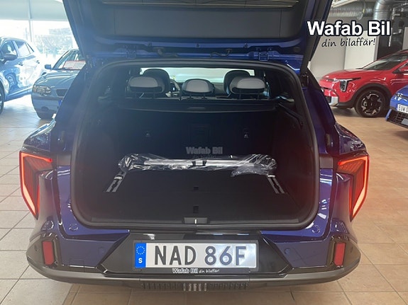 Kia K4 14 of 14