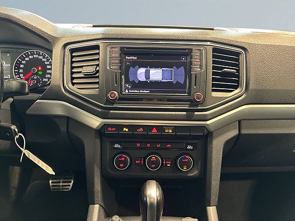 Volkswagen Amarok 10 of 23