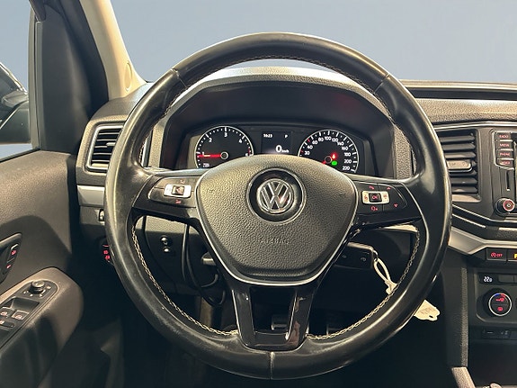 Volkswagen Amarok 15 of 23