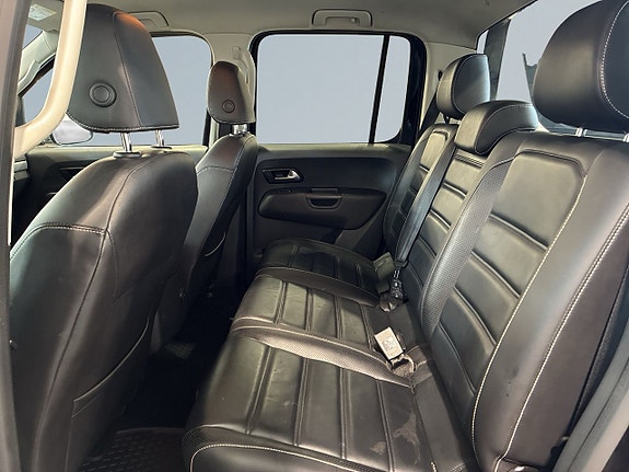 Volkswagen Amarok 11 of 23