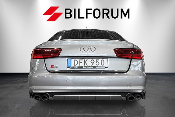 Audi S6 4 of 5