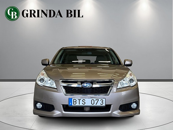 Subaru Legacy 5 of 5