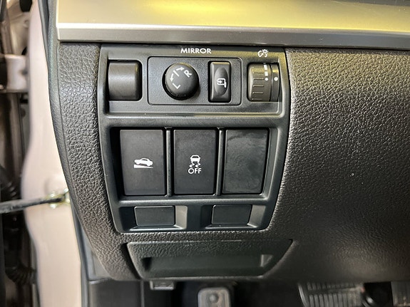 Subaru Legacy 19 of 23