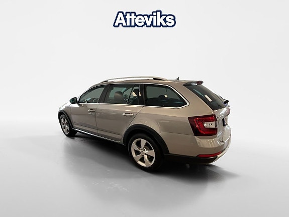 Skoda Octavia Scout 5 of 5