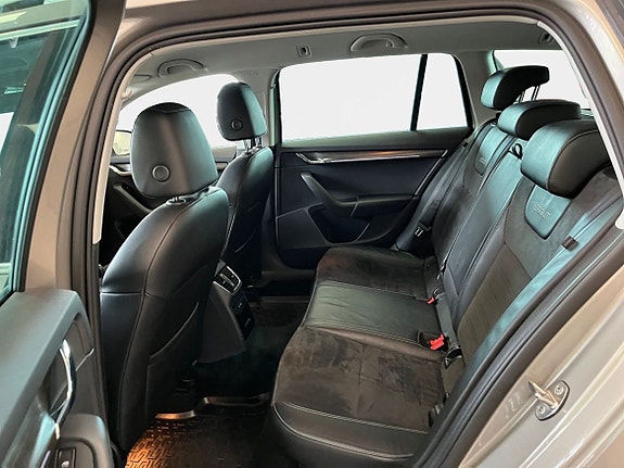 Skoda Octavia Scout 13 of 15
