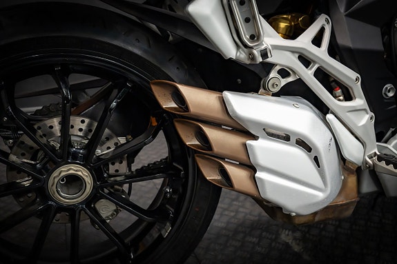 MV Agusta Stradale 800 17 of 17