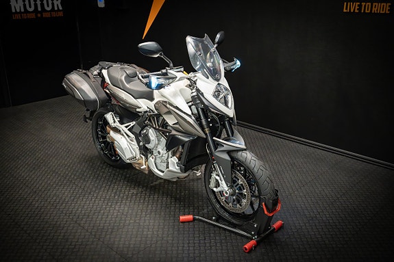 MV Agusta Stradale 800 3 of 17