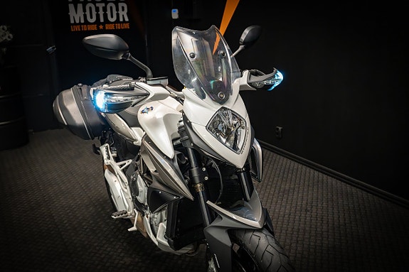 MV Agusta Stradale 800 5 of 17