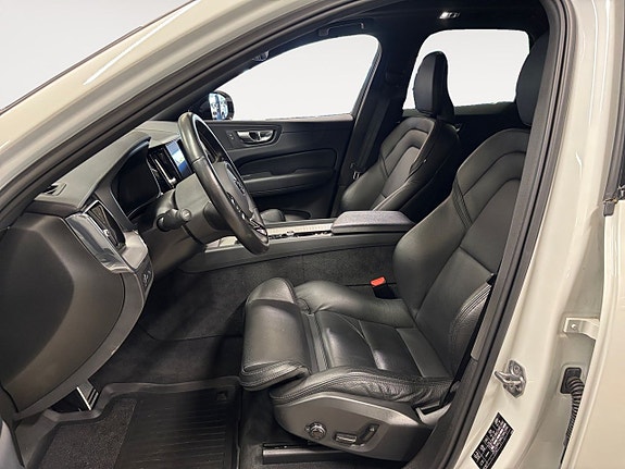 Volvo XC60 10 of 19