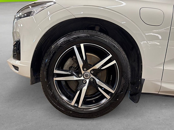 Volvo XC60 8 of 19