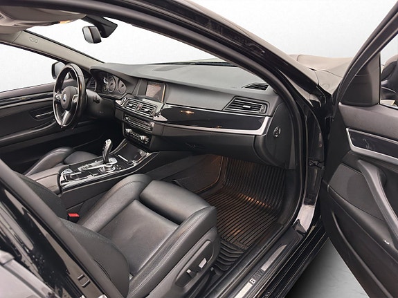 BMW 520d 27 of 30