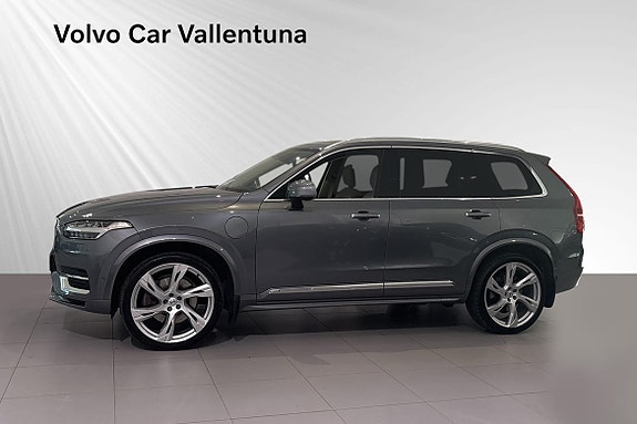 Volvo XC90 3 of 5