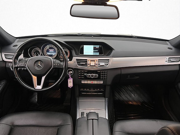 Mercedes-Benz E350 20 of 29