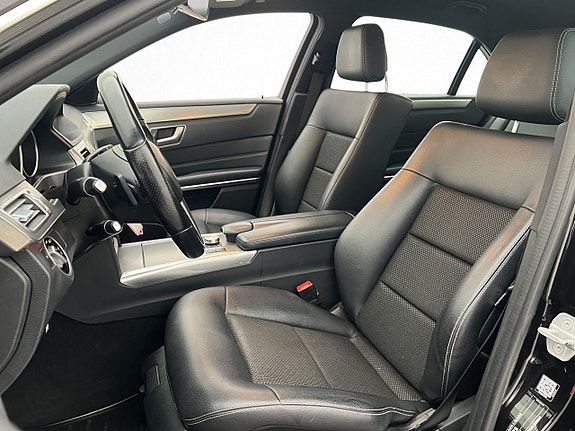 Mercedes-Benz E350 11 of 29