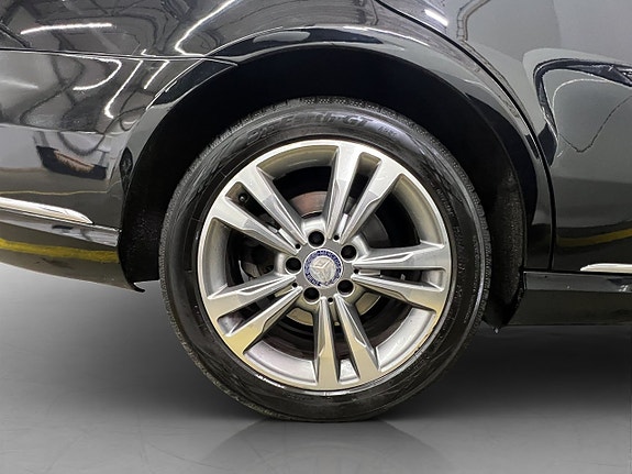 Mercedes-Benz E350 28 of 29