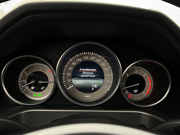 Mercedes-Benz E350 15 of 29