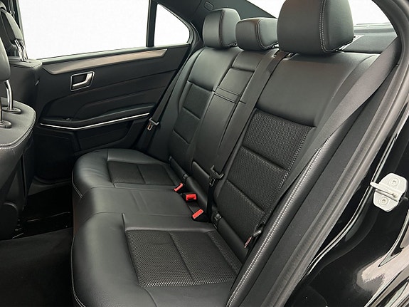 Mercedes-Benz E350 23 of 29