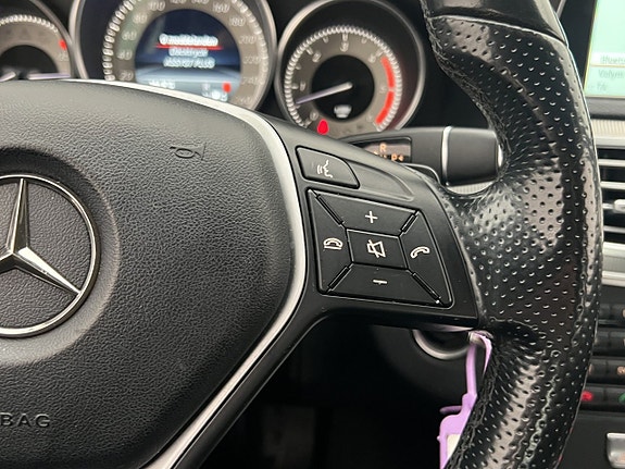 Mercedes-Benz E350 16 of 29