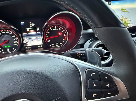 Mercedes-Benz C63 25 of 30
