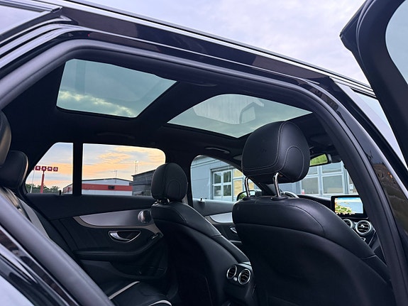 Mercedes-Benz C63 30 of 30