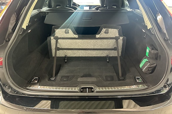 Volvo V90 14 of 30