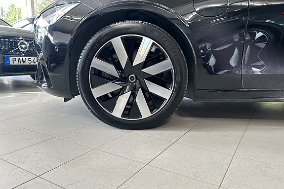 Volvo V90 16 of 30