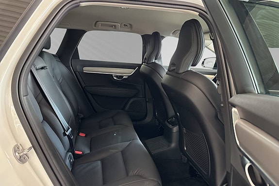 Volvo V90 11 of 29