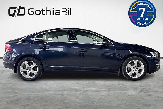 Volvo S60 4 of 29
