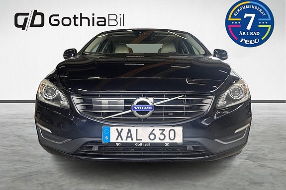 Volvo S60 2 of 29