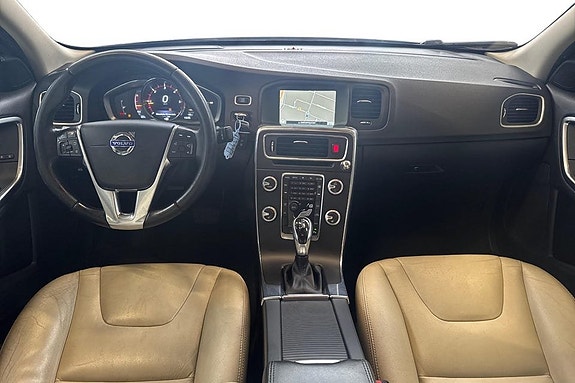 Volvo S60 11 of 29