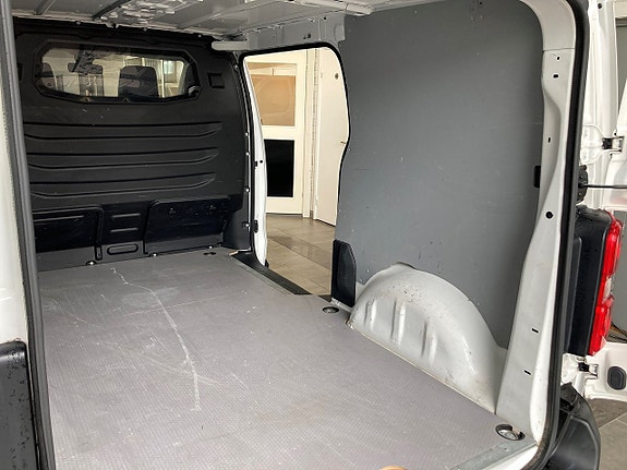 Citroen E-Jumpy 16 of 22