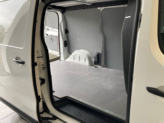 Citroen E-Jumpy 13 of 22
