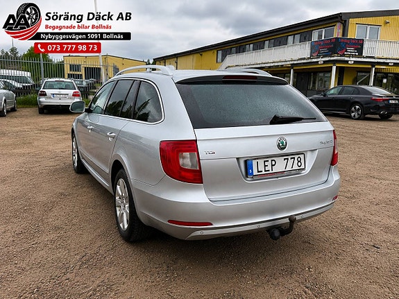 Skoda Superb 2 of 5
